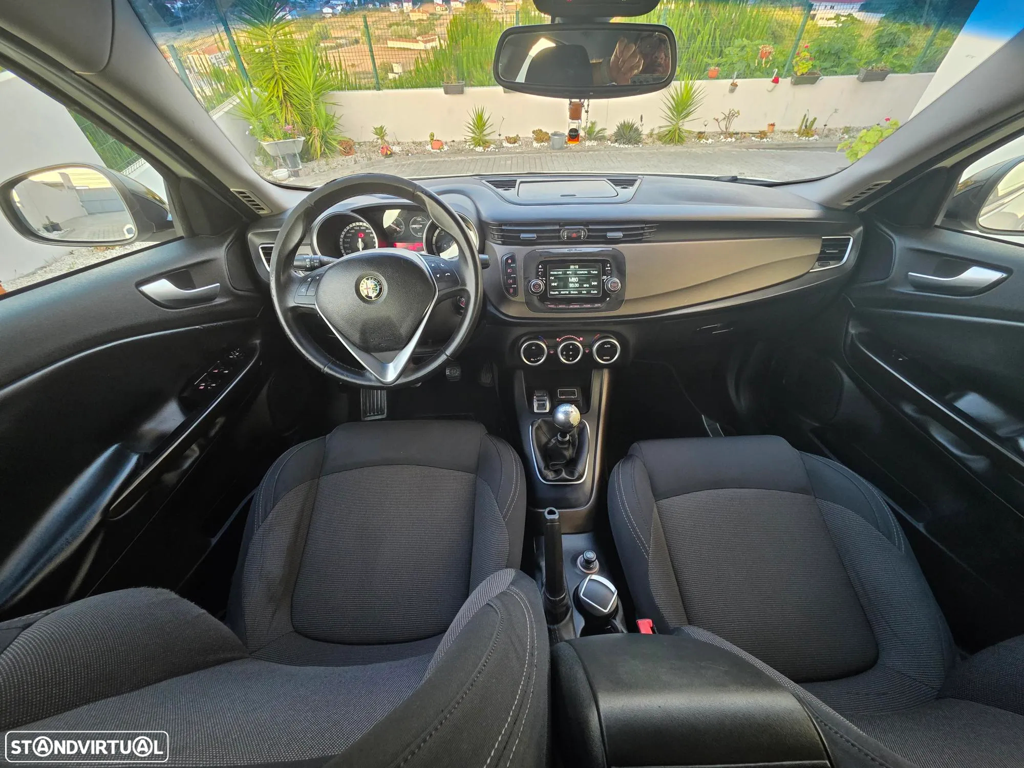 Alfa Romeo Giulietta 1.6 JTDm Distinctive - 20