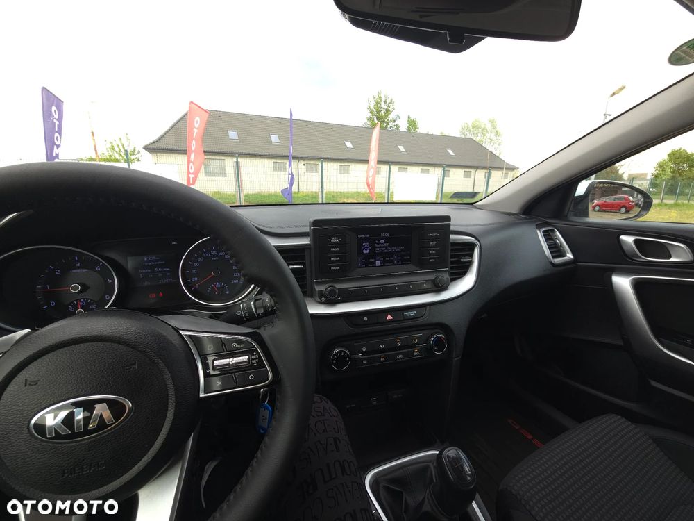Kia Ceed 1.6 CRDi SCR L Business Line - 29