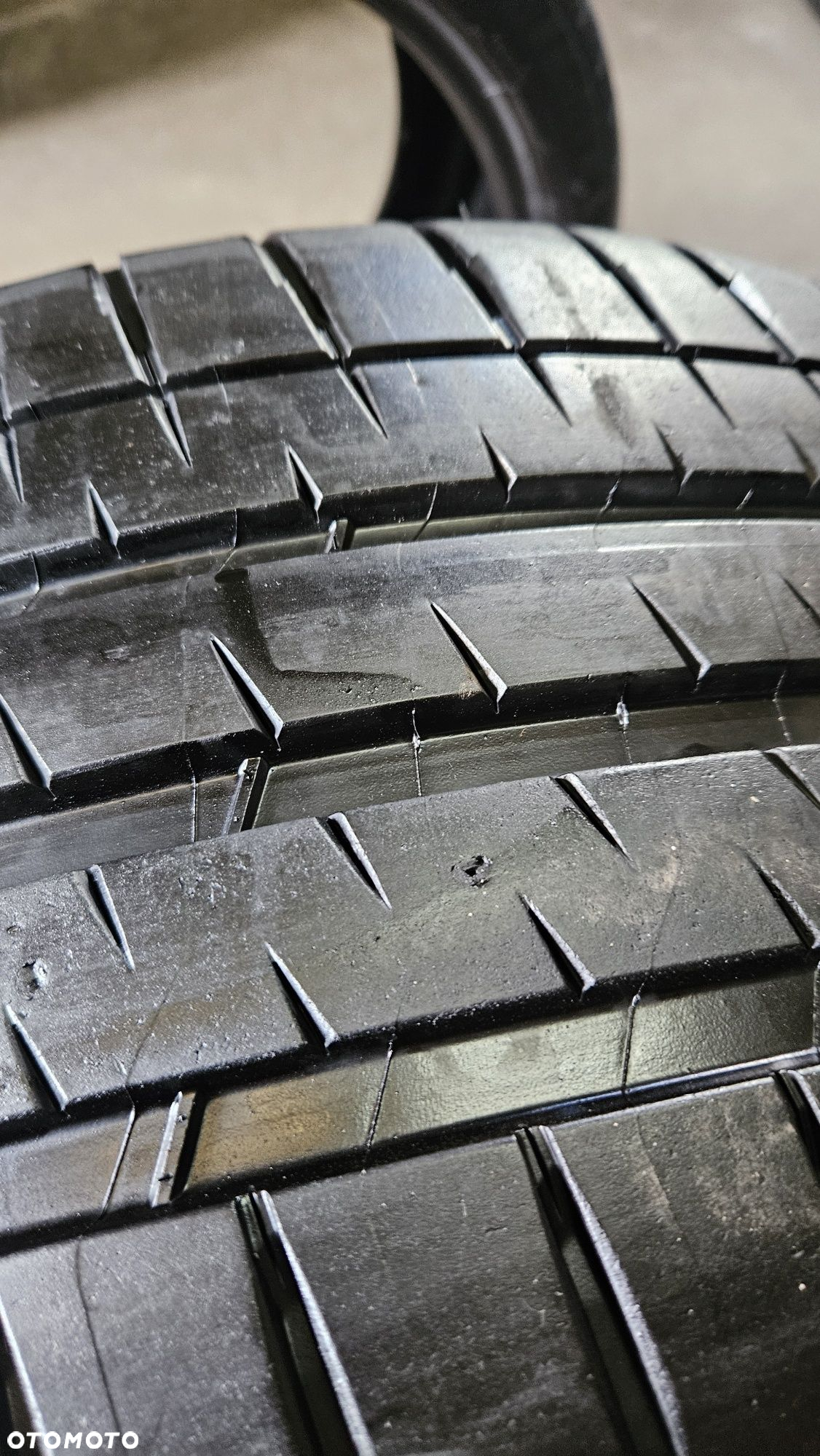 opona używana 275/35R19 Michelin Pilot Sport 4S * - 2
