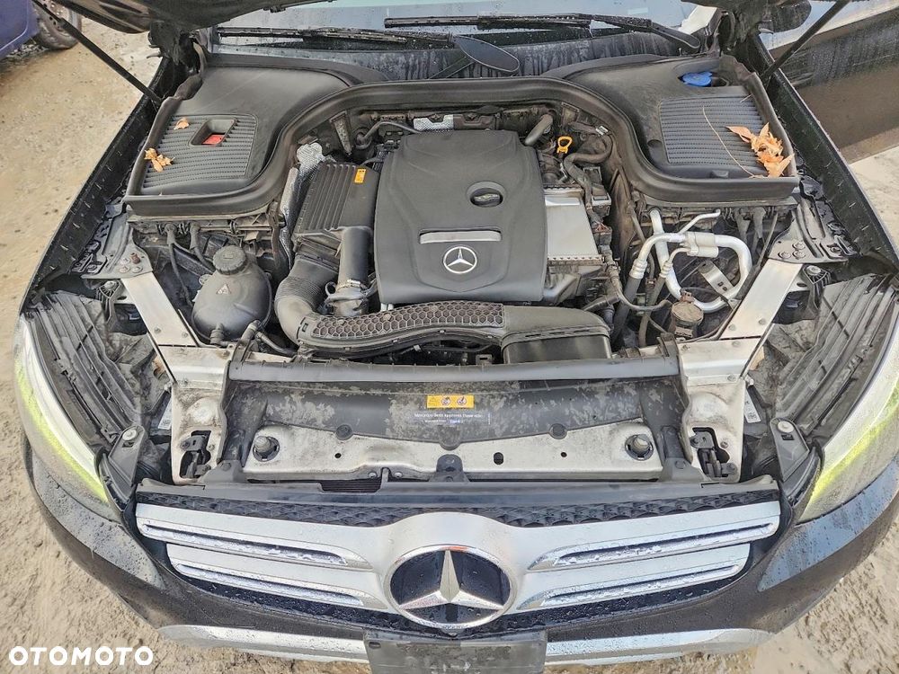 Mercedes-Benz GLC - 12