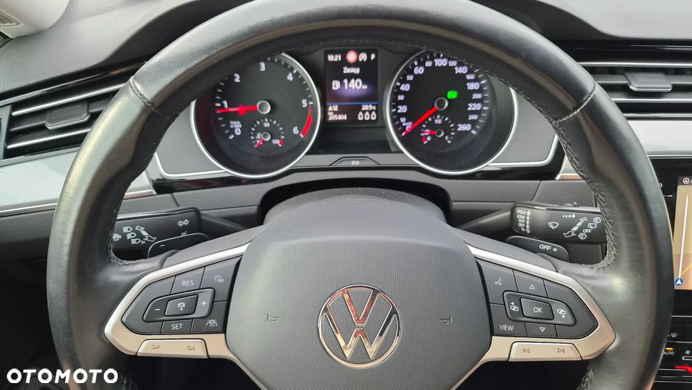 Volkswagen Passat Variant 2.0 TDI BMT Highline DSG - 13
