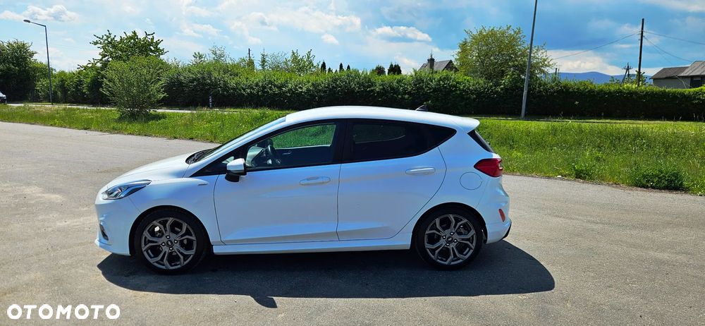 Ford Fiesta 1.1 S&S ST-LINE - 20