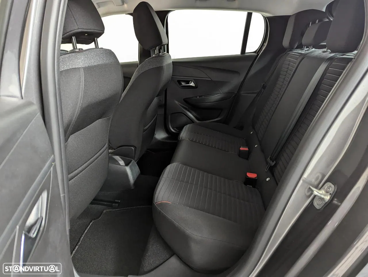 Peugeot 208 1.2 PureTech Active Pack - 18