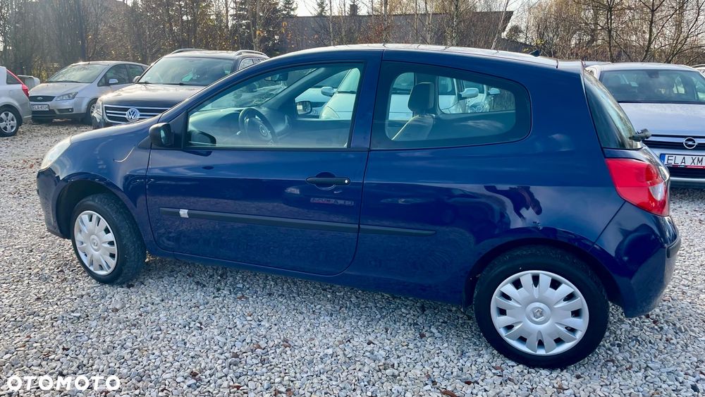 Renault Clio 1.2 16V 75 Dynamique - 13