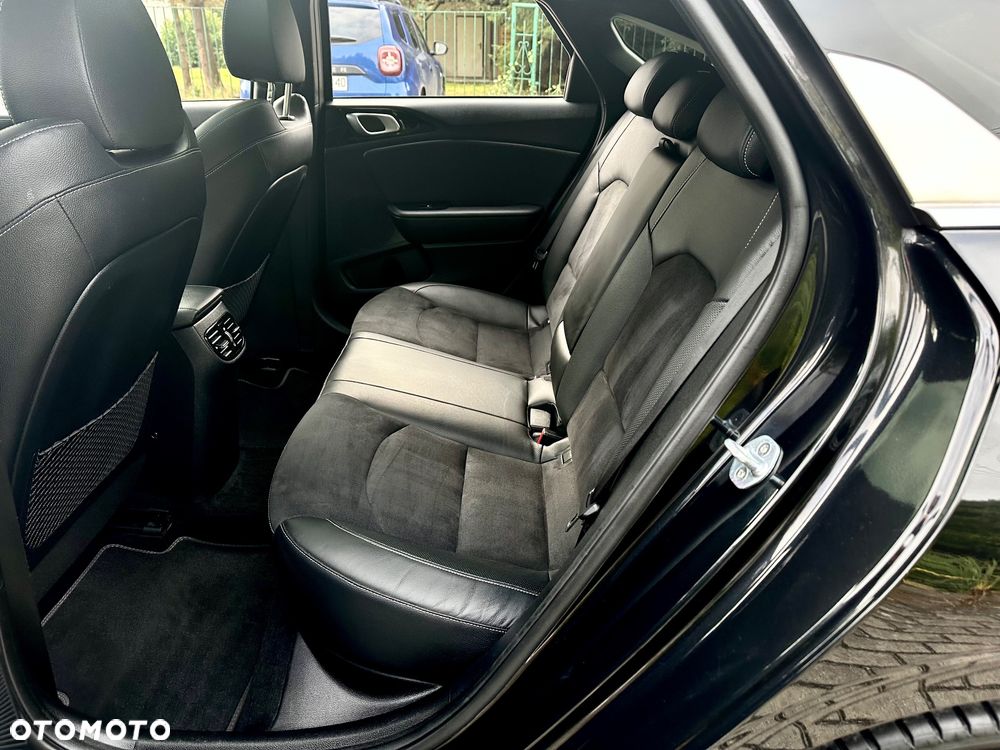 Kia ProCeed 1.4 T-GDI DCT7 OPF GT LINE - 30