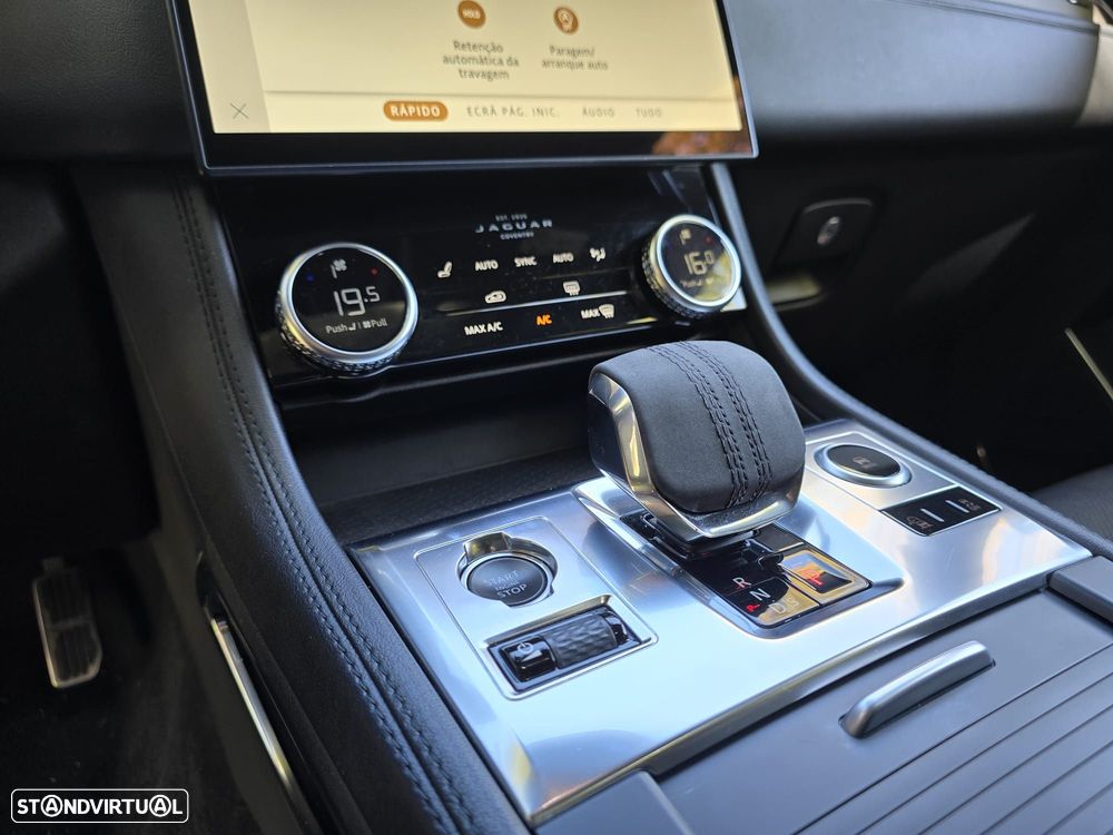 Jaguar F-Pace - 7