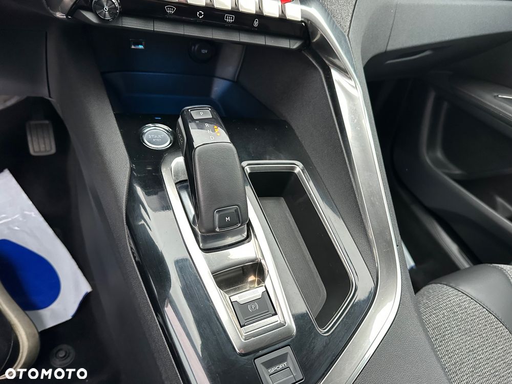 Peugeot 3008 BlueHDi 120 EAT6 Stop & Start Allure - 26