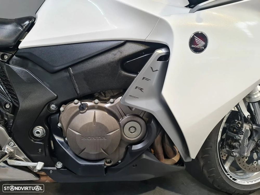 Honda VFR - 11