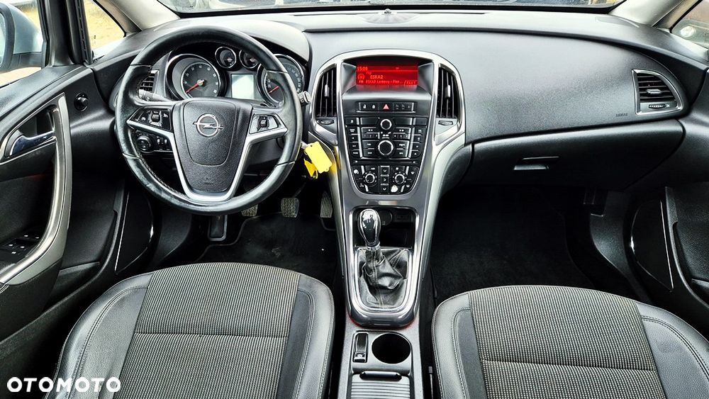 Opel Astra 1.6 Cosmo - 34