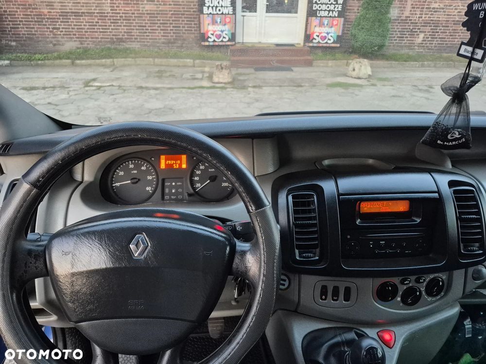 Renault TRAFIC - 7