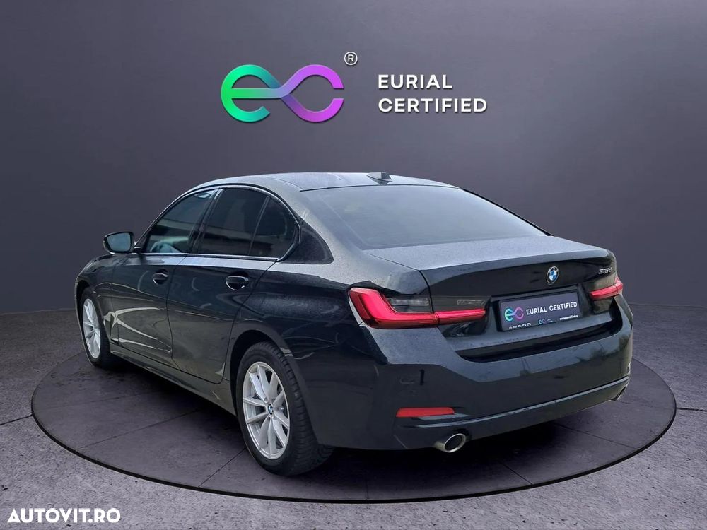 BMW Seria 3 2023 photo 4