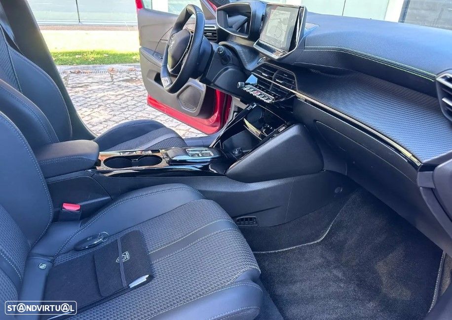 Peugeot e-208 50 kWh GT Line - 13