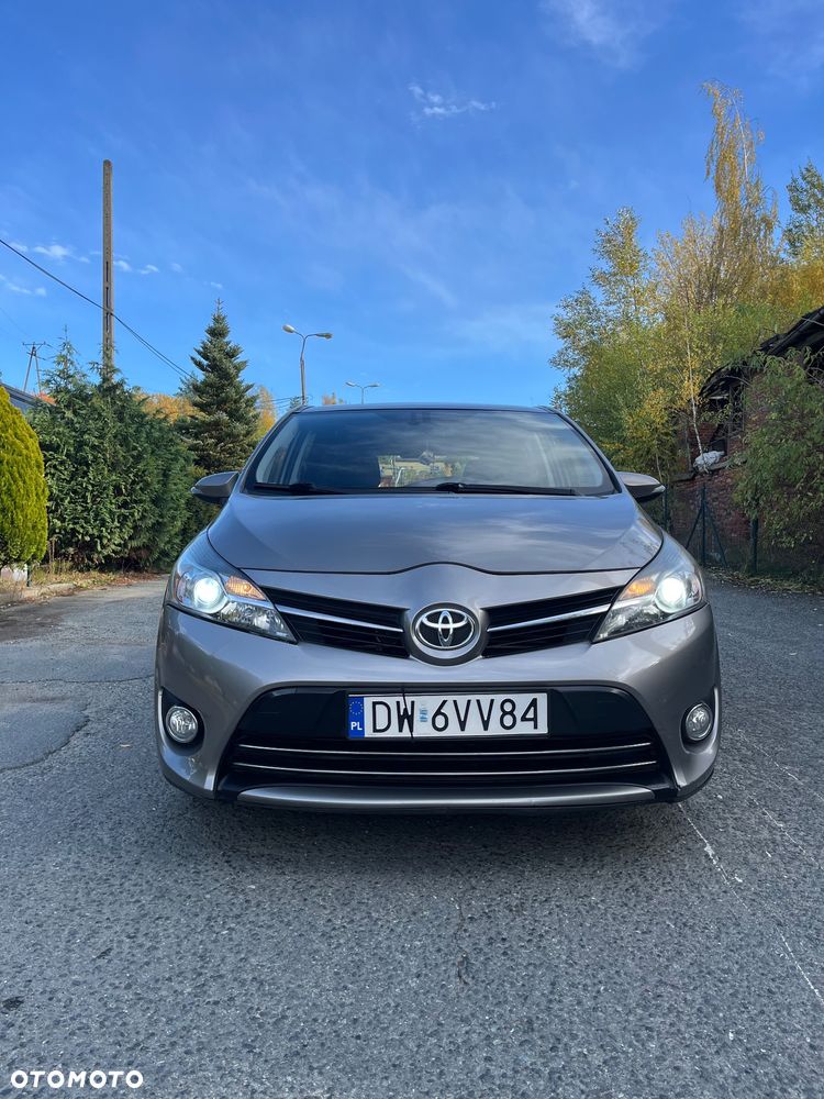 Toyota Verso 1.6 D-4D Prestige 7os - 19