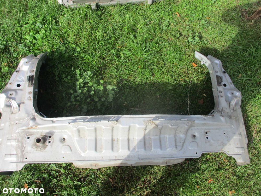 KIA Ceed I kombi 5D 07-12 PAS TYLNY