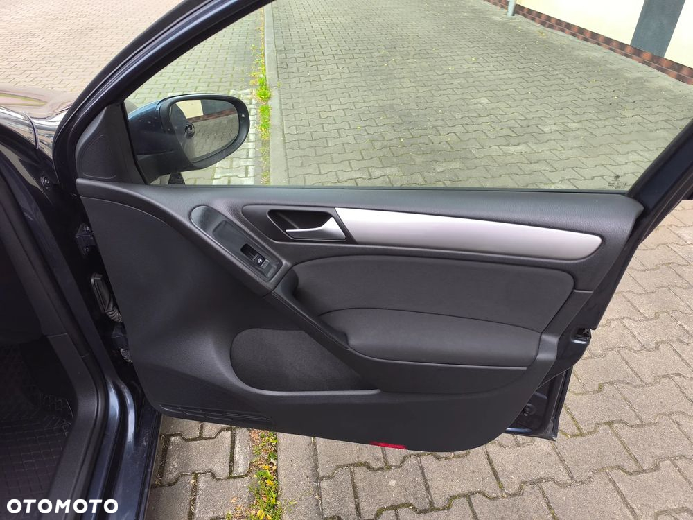 Volkswagen Golf 1.4 Comfortline - 26