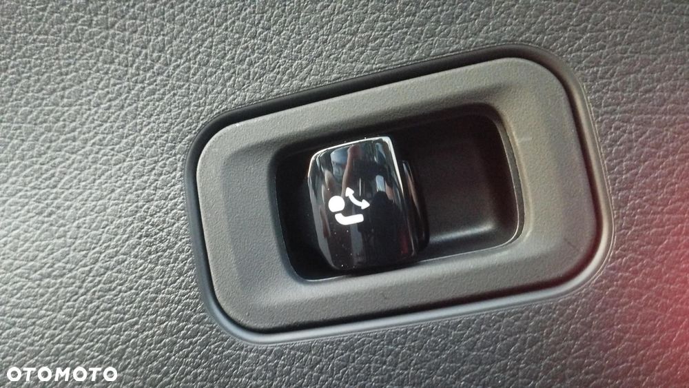 Mercedes-Benz GLC - 23