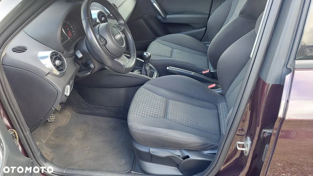 Audi A1 Sportback 1.4 TFSI S line Sportpaket - 17
