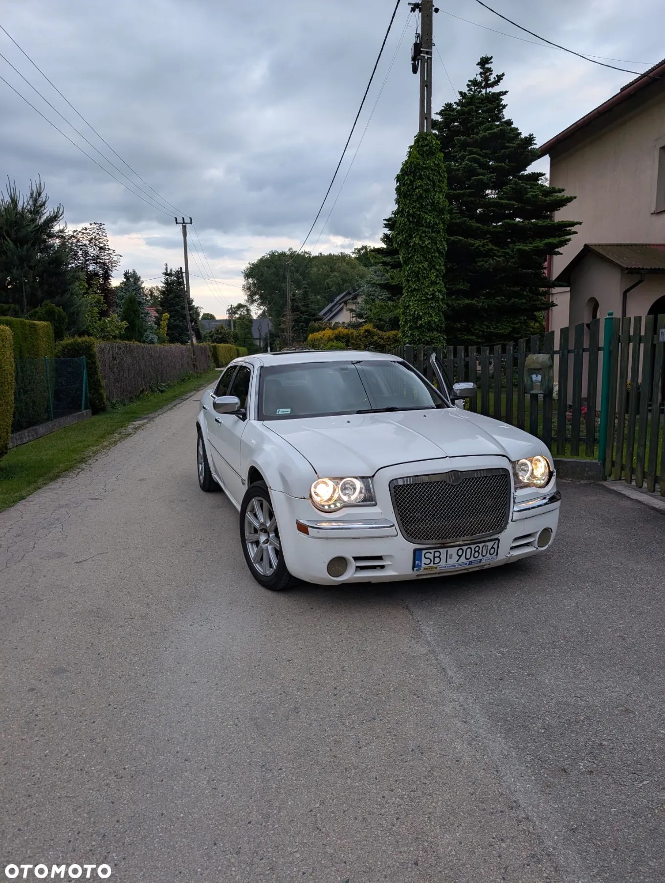 Chrysler 300C 5.7 V8 Hemi AWD - 1