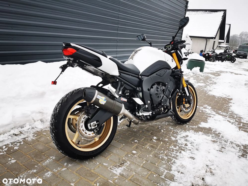 Yamaha FZ8 - 4