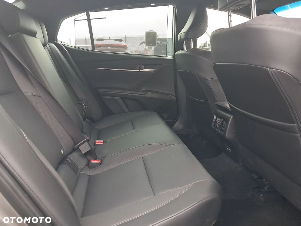 Toyota Camry 2.5 Hybrid Executive CVT - 13