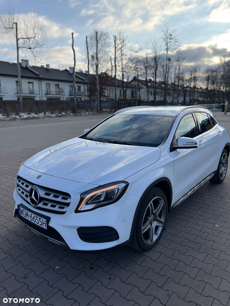 Mercedes-Benz GLA 200 7G-DCT AMG Line - 15