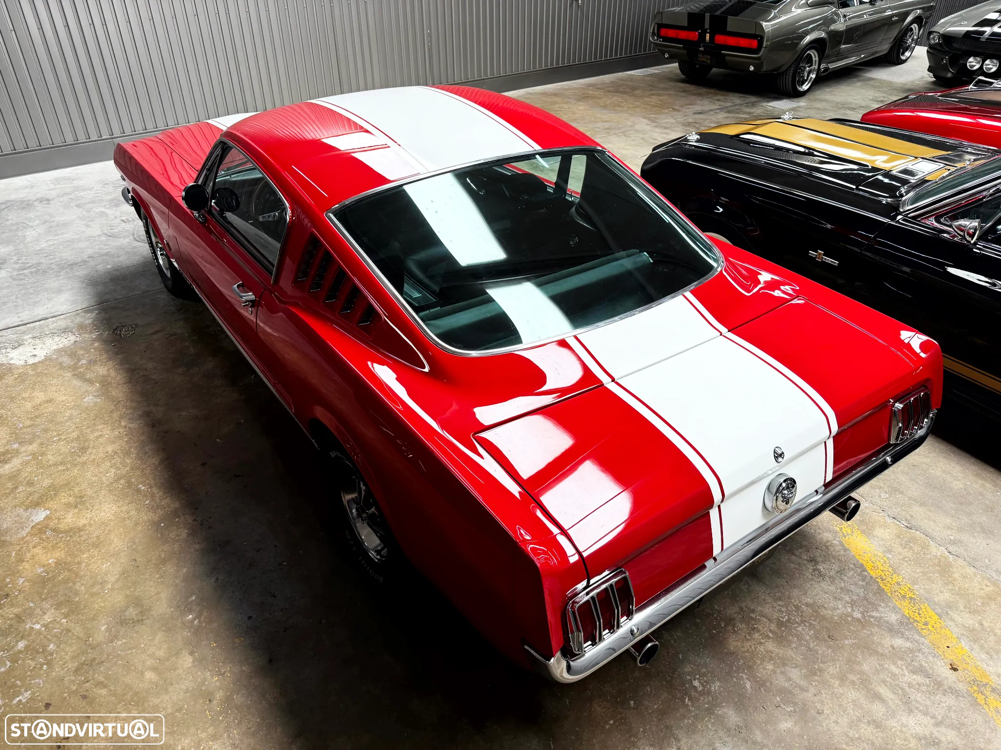 Ford Mustang - 19