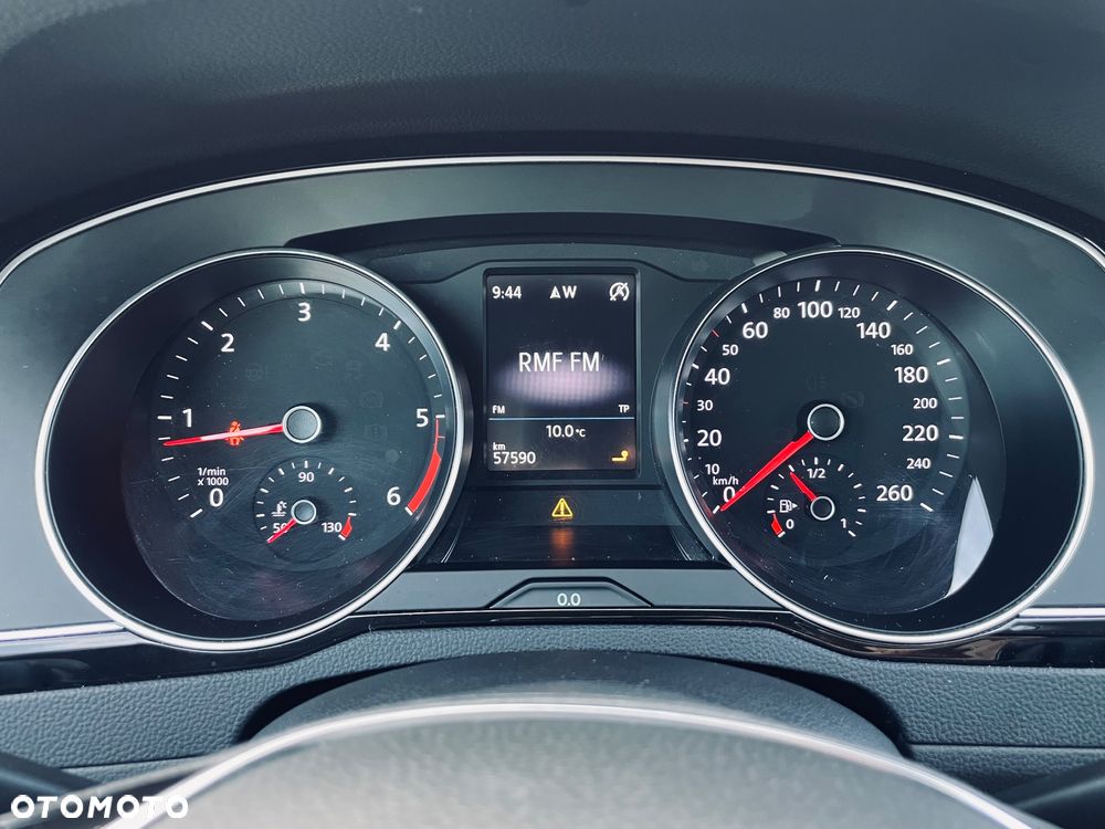 Volkswagen Passat 2.0 TDI (BlueMotion Technology) Highline - 22