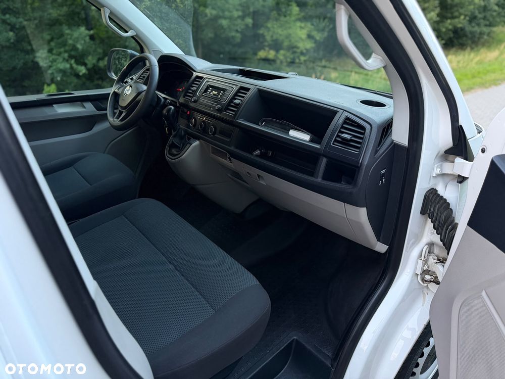 Volkswagen Transporter - 16