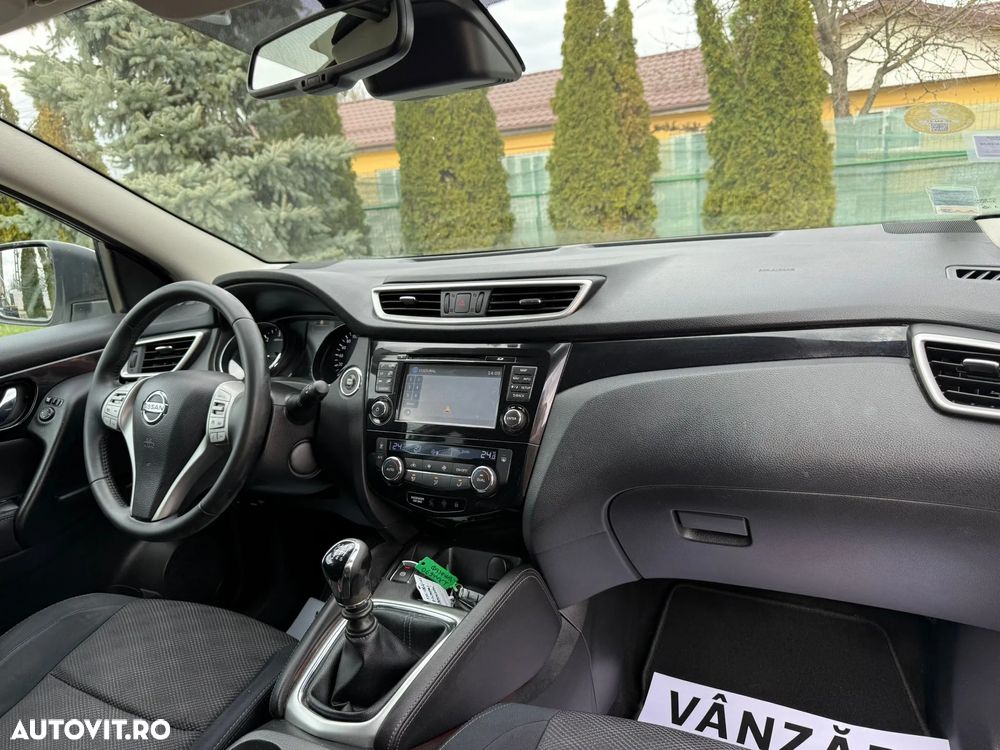 Nissan Qashqai 1.5 DCI N-Connecta - 6