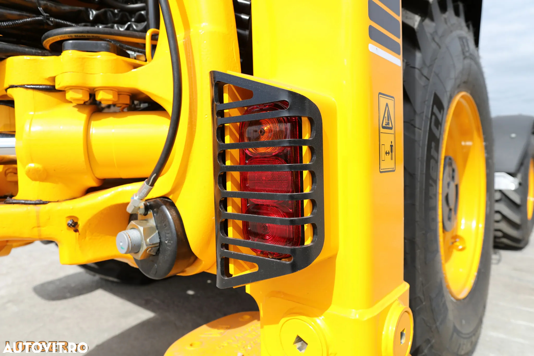 JCB 3CX - 17