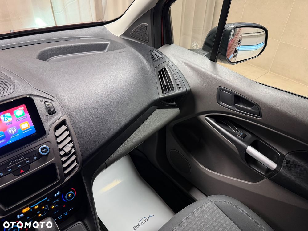 Ford Transit Connect L2 - 23