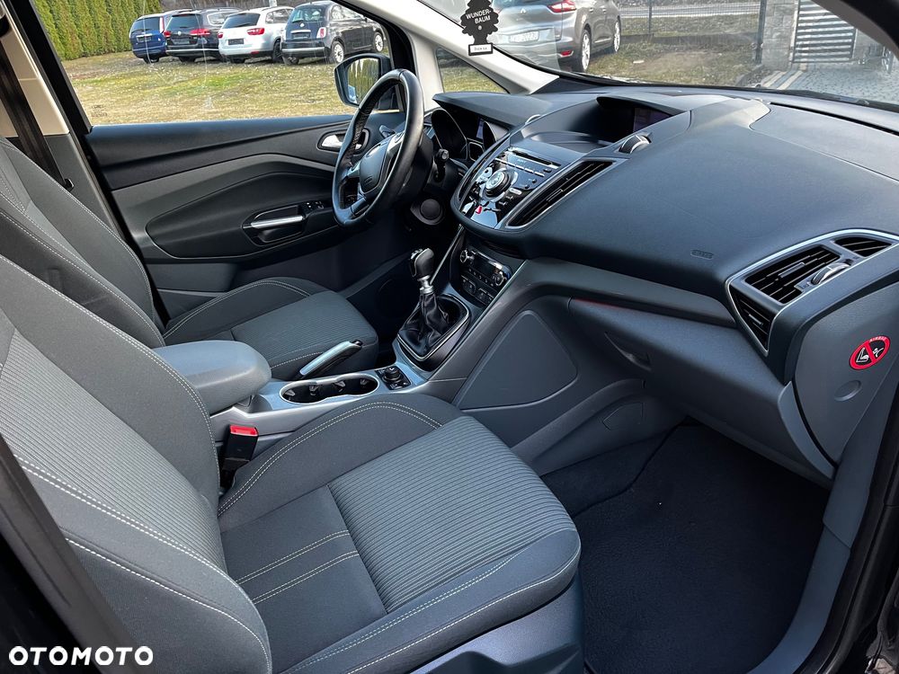 Ford Grand C-MAX - 19