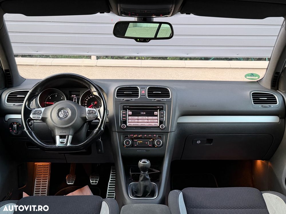 Volkswagen Golf 2.0 TDI DPF Sportline - 6