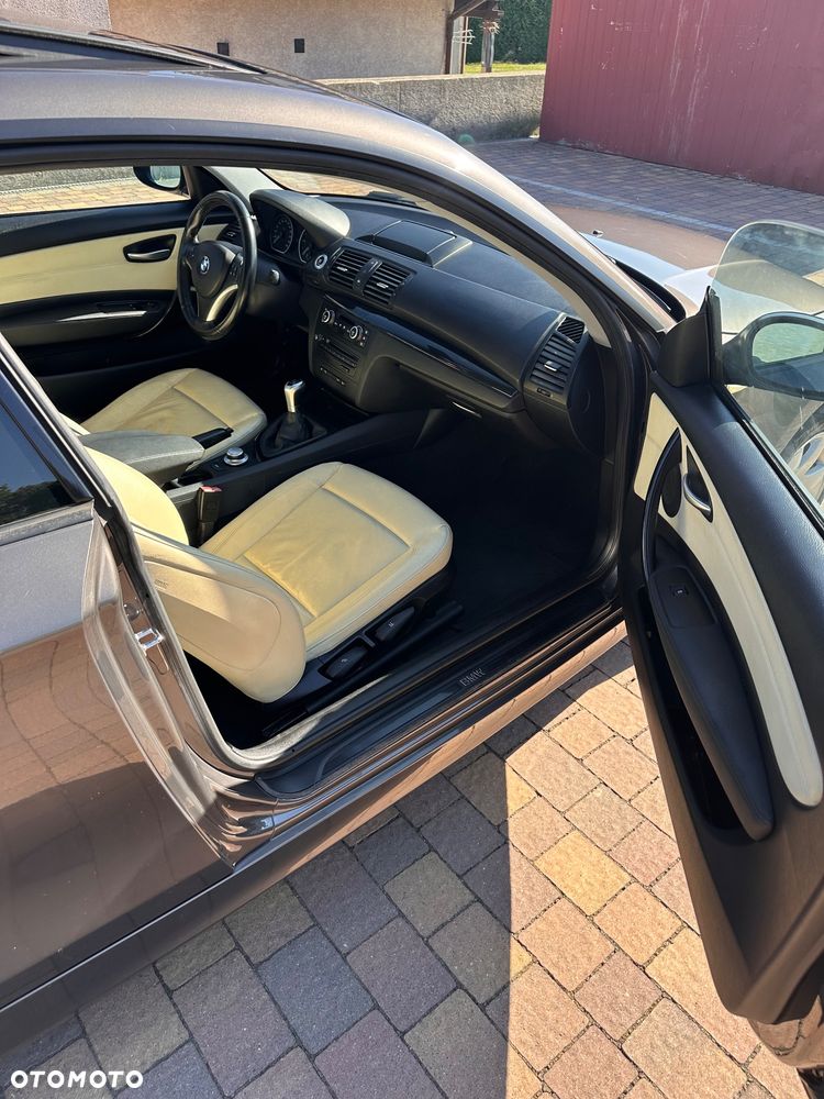 BMW Seria 1 118d - 10