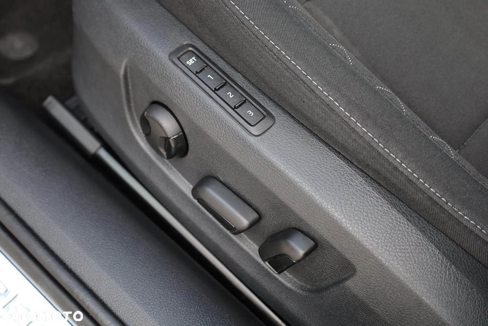 Skoda Superb 2.0 TDI SCR Active DSG - 31