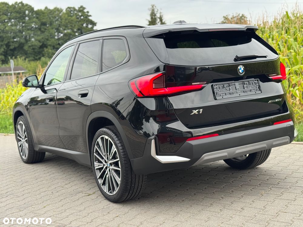 BMW X1 xDrive20d xLine - 13
