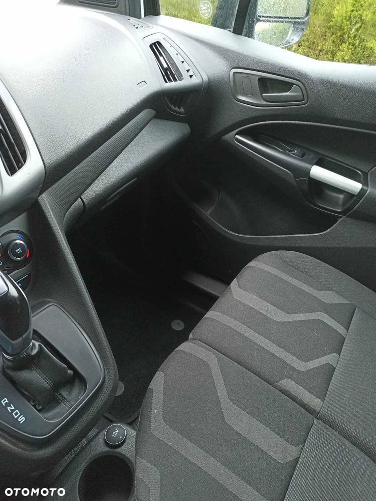 Ford Transit Connect - 11