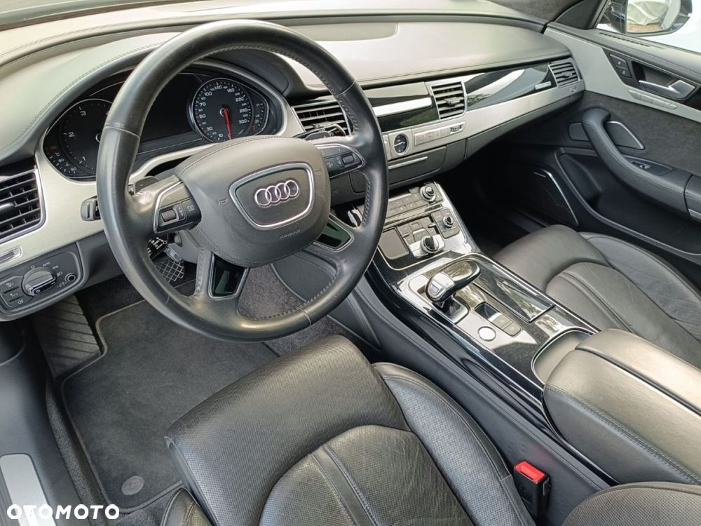 Audi A8 - 28