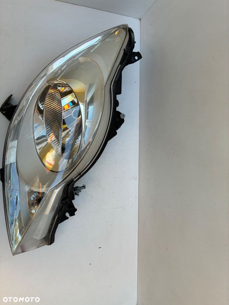 PEUGEOT 107 LAMPA PRZÓD PRZEDNIA PRAWA  EUROPA  81110-0H110 90004921 - 11