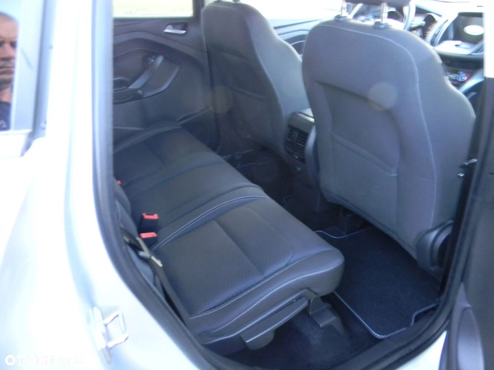 Ford Kuga 1.5 EcoBoost 2x4 Business Edition - 19