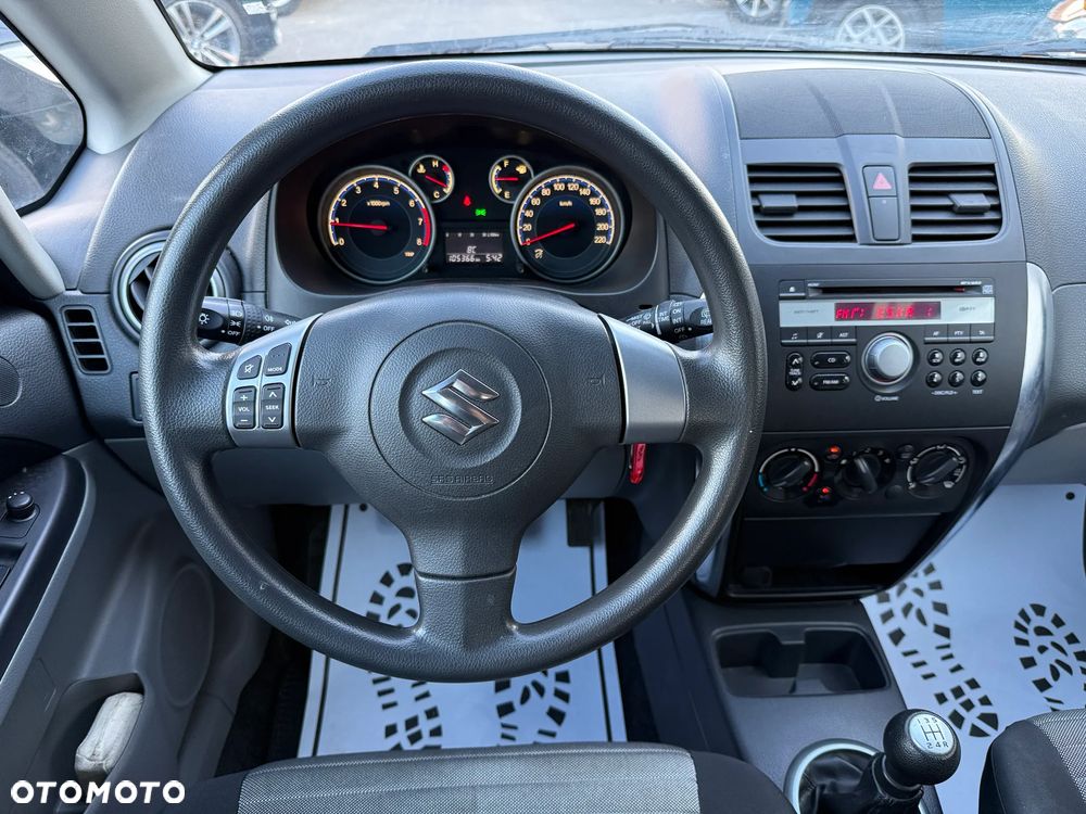 Suzuki SX4 - 5