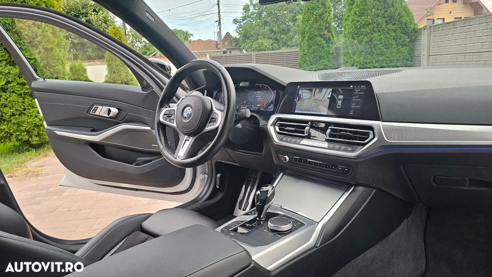 BMW Seria 3 320i xDrive AT - 13
