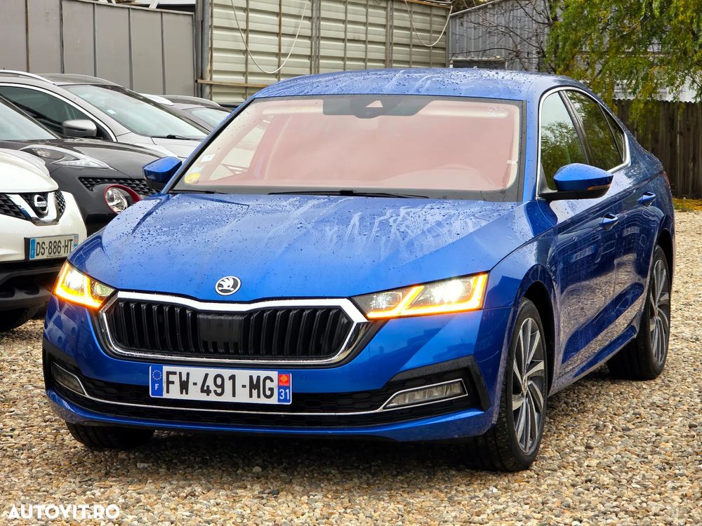 Skoda Octavia 2.0 TDI DSG Sportline - 1