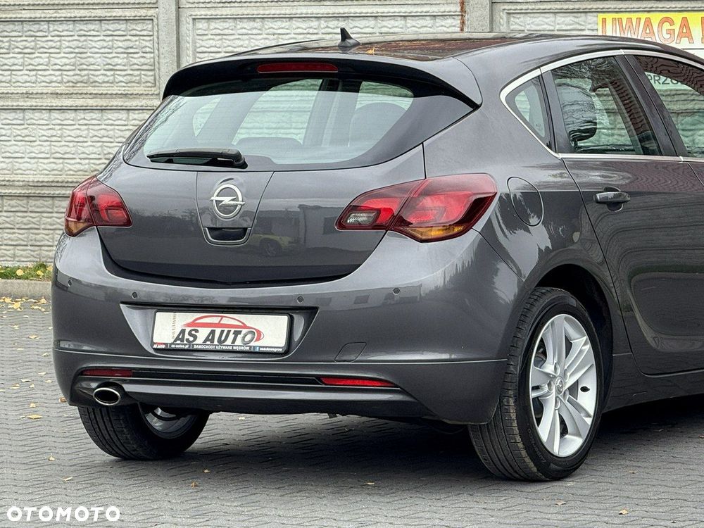 Opel Astra IV 1.6 T Cosmo - 34