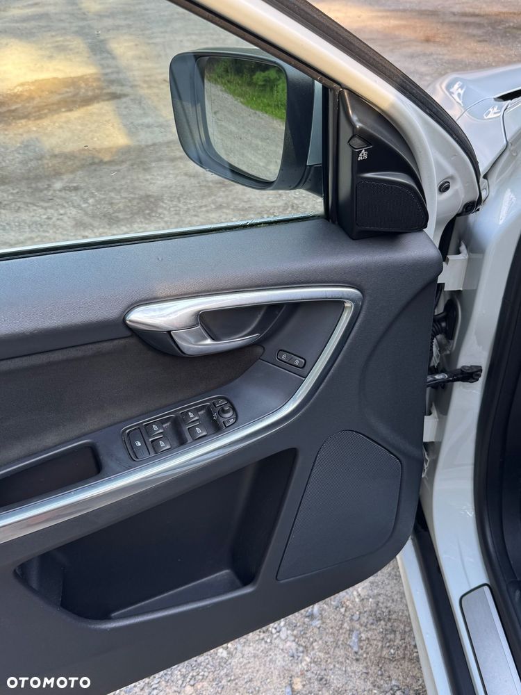 Volvo XC 60 - 28