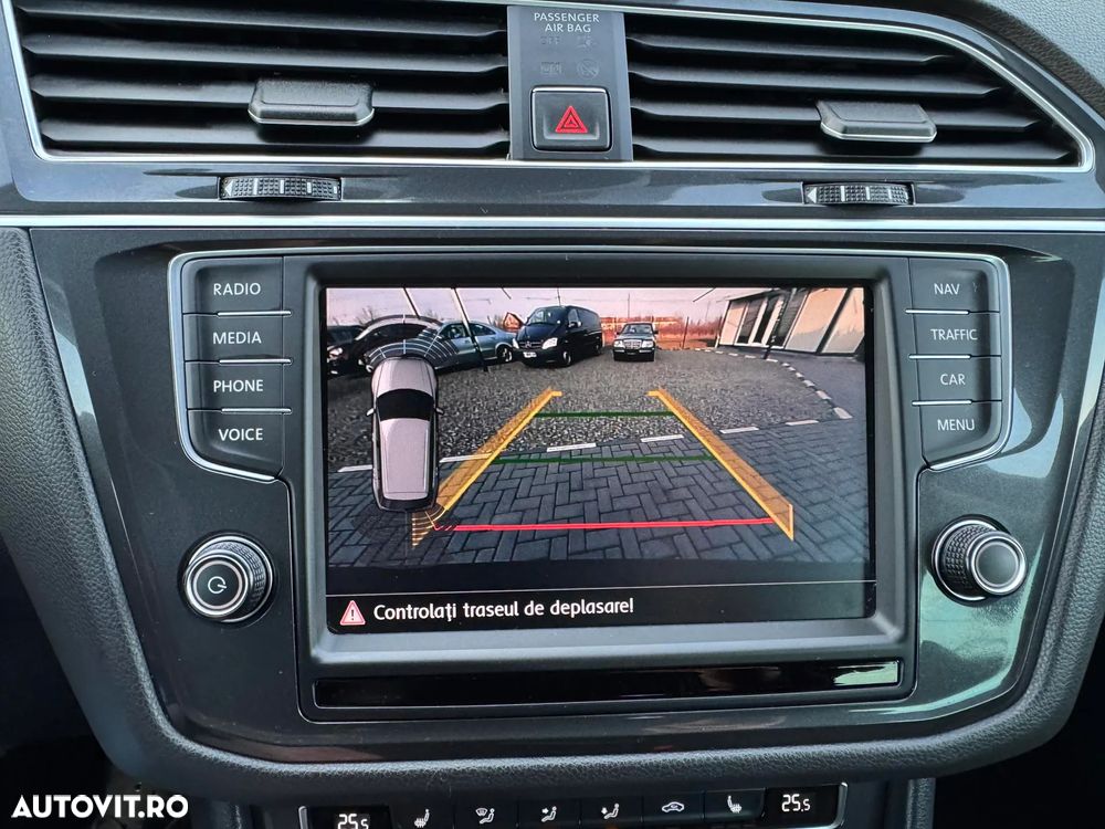 Volkswagen Tiguan 2.0 TDI SCR (BlueMotion Technology) Highline - 24