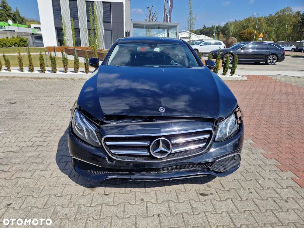 Mercedes-Benz Klasa E 200 d 9G-TRONIC - 7