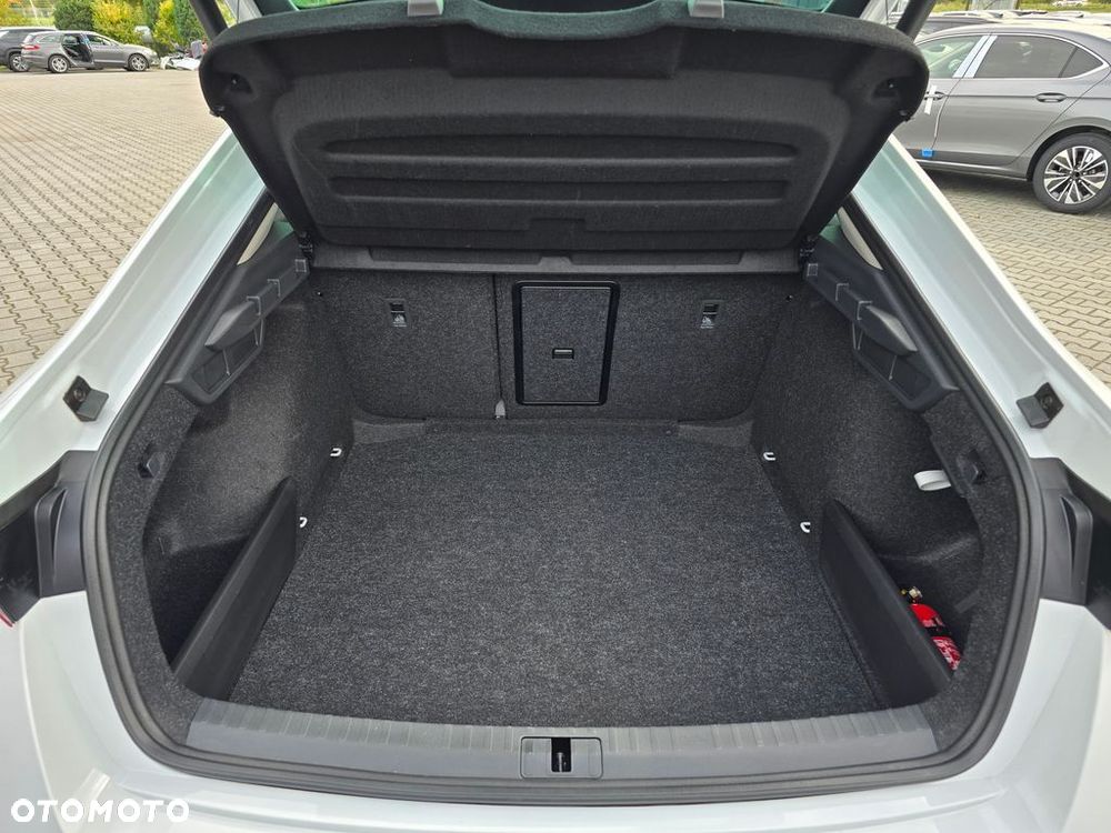 Skoda Octavia 1.5 TSI mHEV Selection DSG - 33