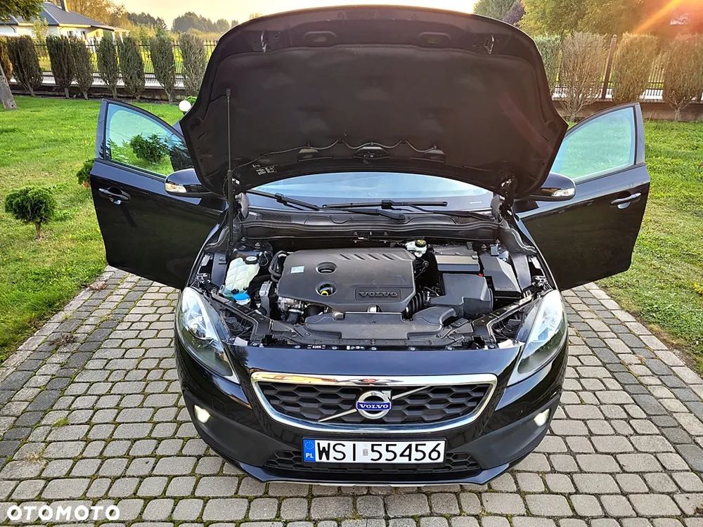 Volvo V40 Cross Country D2 Momentum - 25