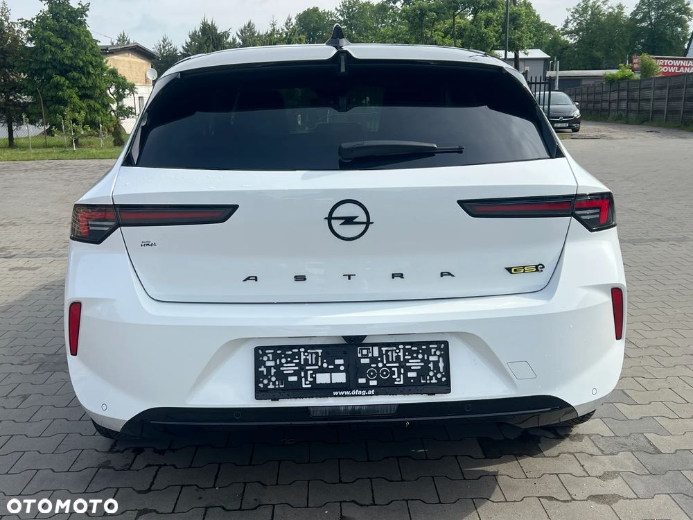 Opel Astra GSe - 8